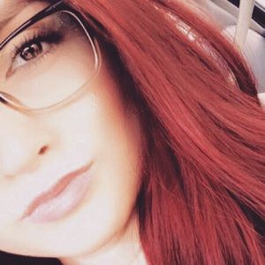 Meet your Posher, Alina